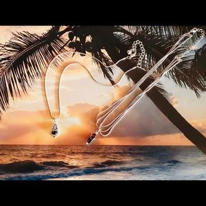 Two Pendants rhinestone bead